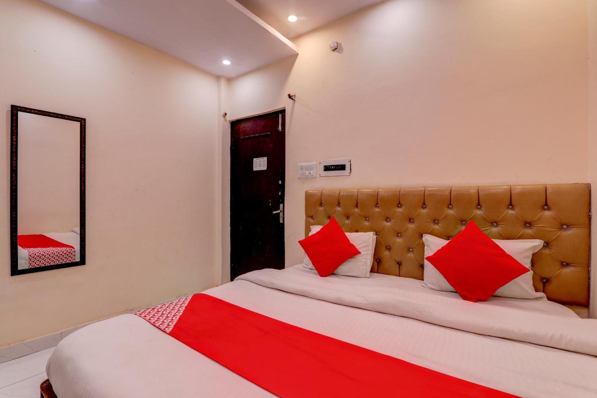 Hotel O Moon Palace Near Sahara Ganj Mall Lucknow Zewnętrze zdjęcie