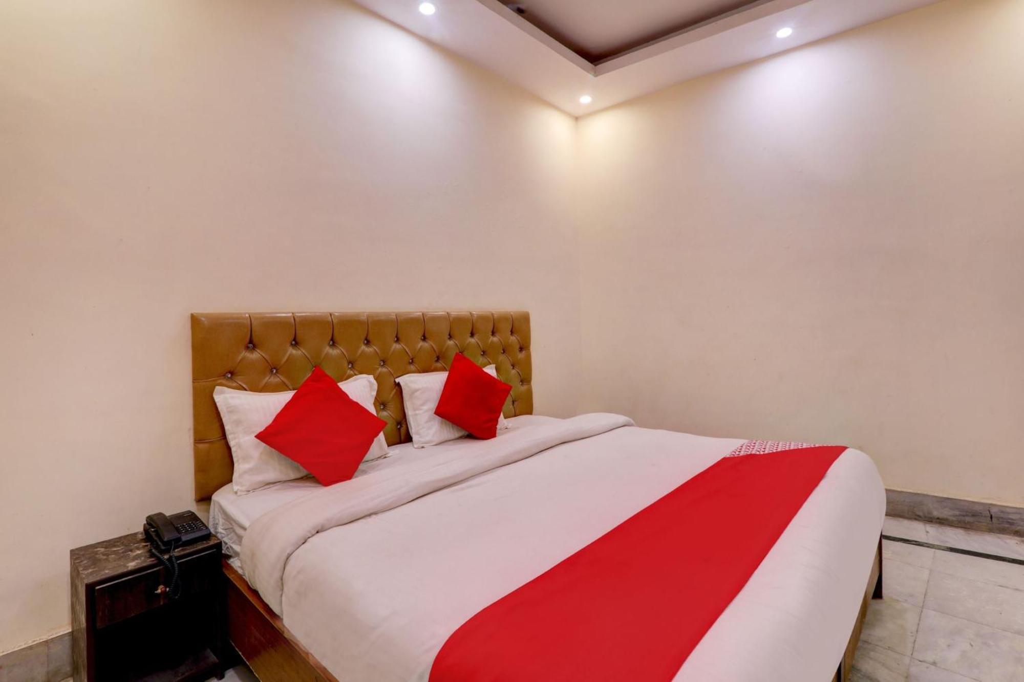 Hotel O Moon Palace Near Sahara Ganj Mall Lucknow Zewnętrze zdjęcie