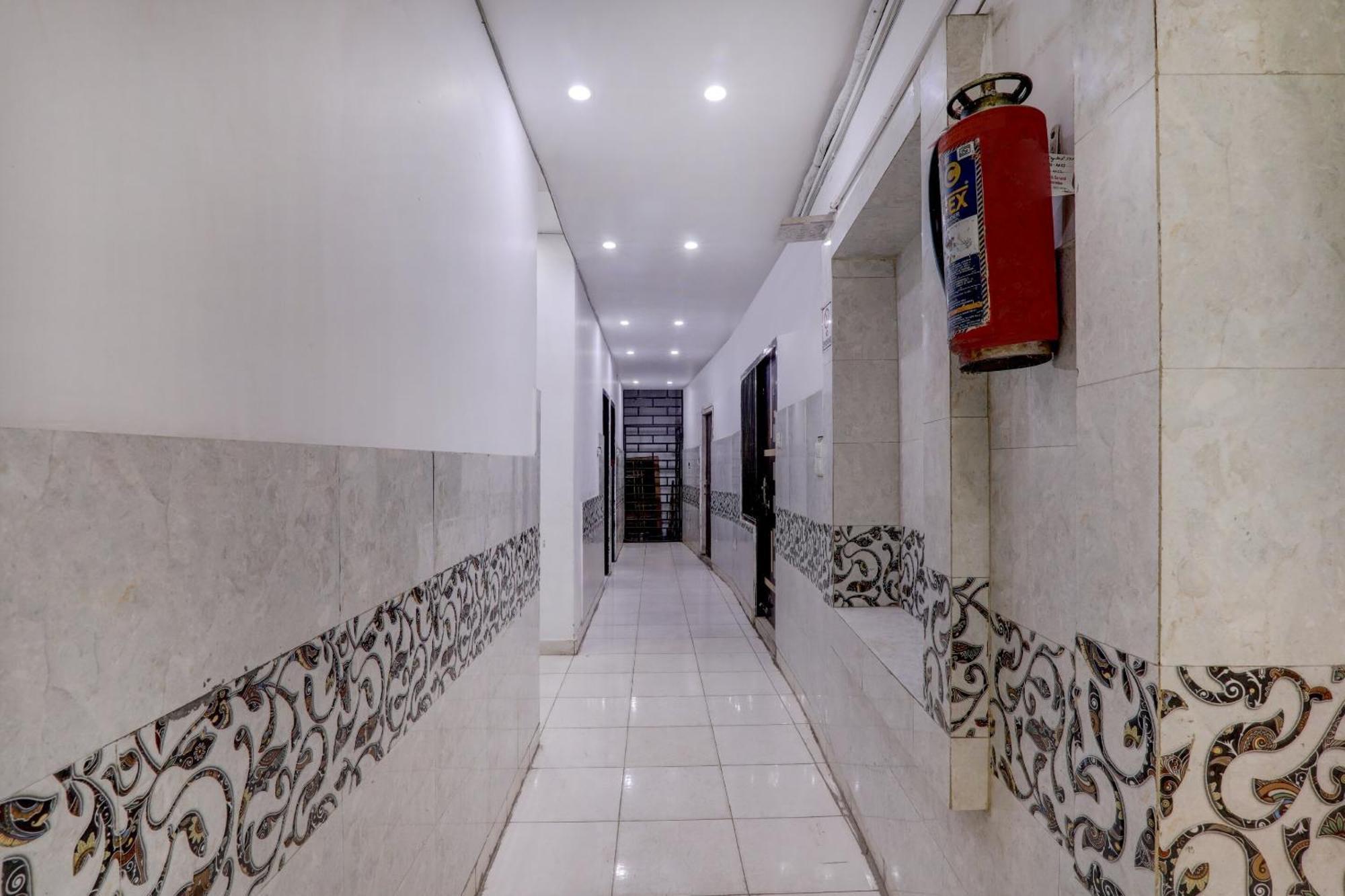 Hotel O Moon Palace Near Sahara Ganj Mall Lucknow Zewnętrze zdjęcie
