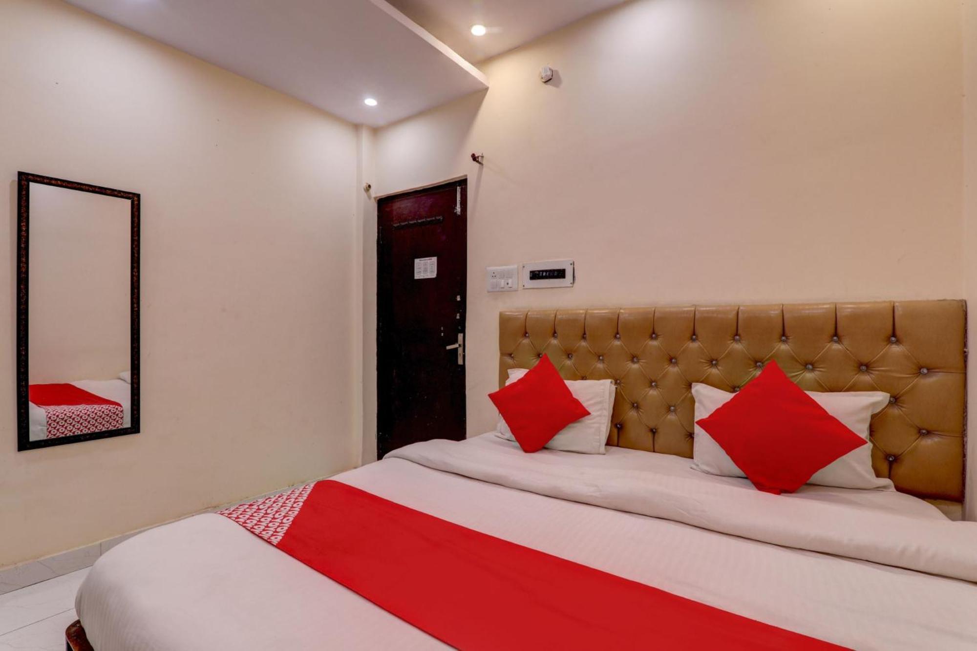 Hotel O Moon Palace Near Sahara Ganj Mall Lucknow Zewnętrze zdjęcie